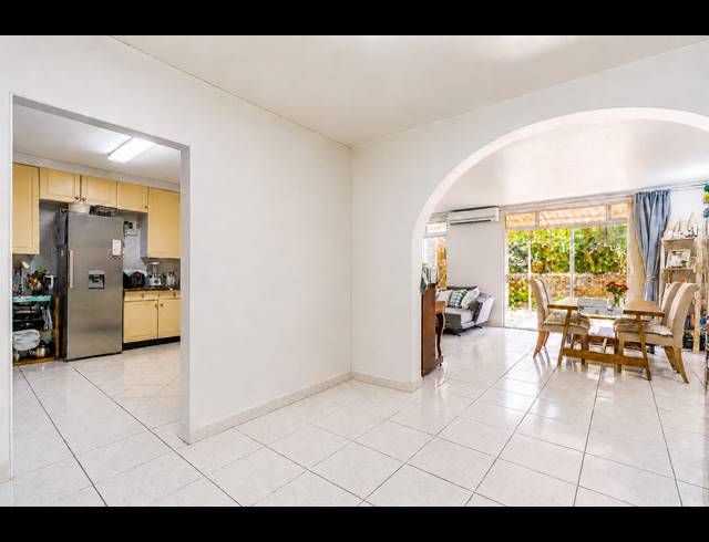 4 BEDROOM TOWNHOUSE FOR SALE IN MORNINGSIDE